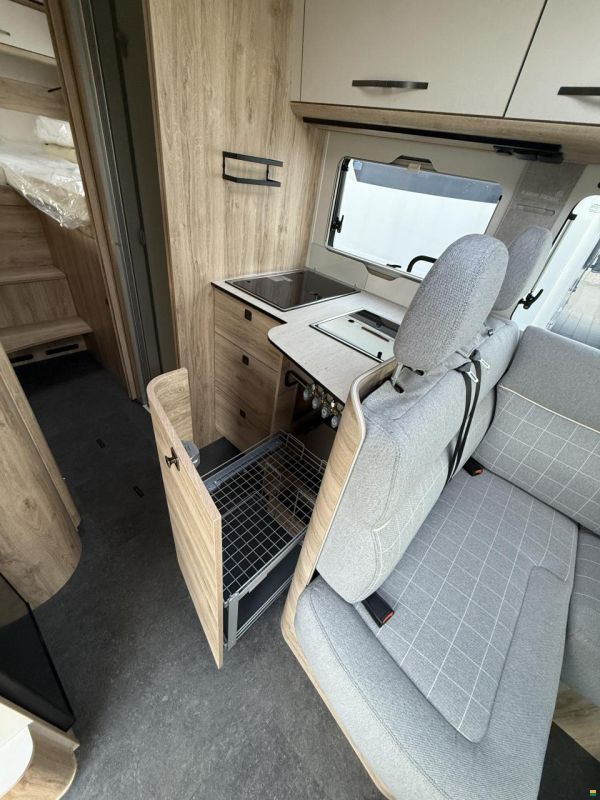 Eura Mobil Integra Line IL 720 EB
