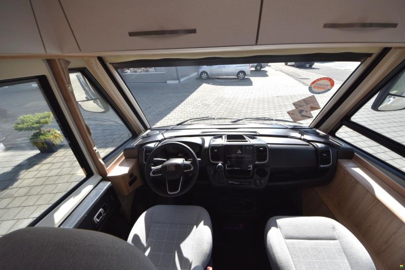 Eura Mobil Integra Line IL 720 EB
