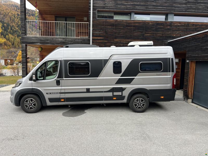 Adria Twin Supreme 640 SGX