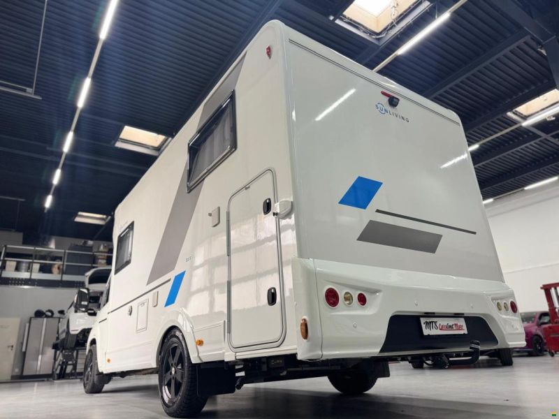 Adria S65L TEILIN.AUTOMAT.LÄNGSBETT