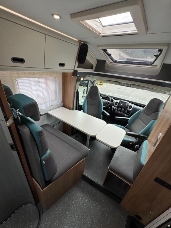 Adria S65L TEILIN.AUTOMAT.LÄNGSBETT