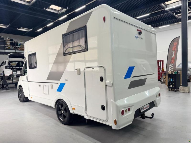 Adria S65L TEILIN.AUTOMAT.LÄNGSBETT