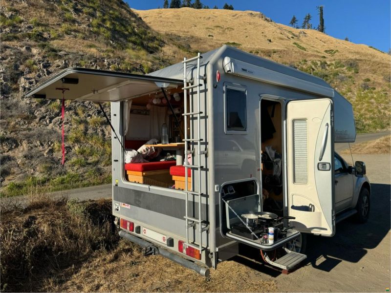 bimobil Nissan Navara mit Wohnkabine