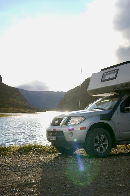 bimobil Nissan Navara mit Wohnkabine