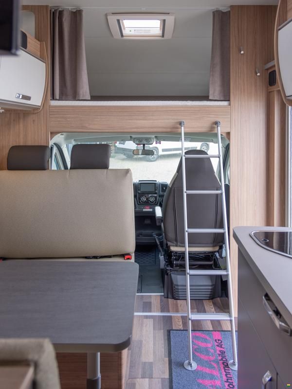 Weinsberg CaraHome 700 DG