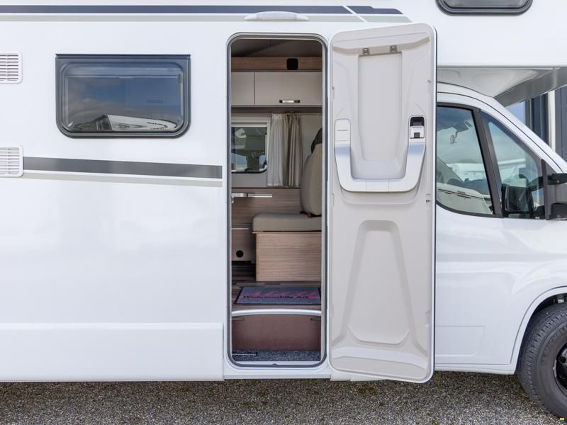 Weinsberg CaraHome 700 DG