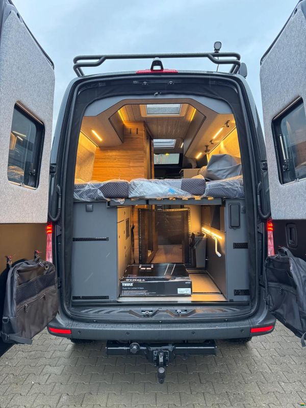 Mercedes Benz Supertwin MB 600 SPB