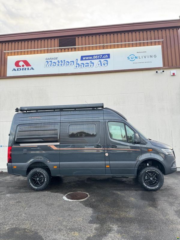 Mercedes Benz Supertwin MB 600 SPB