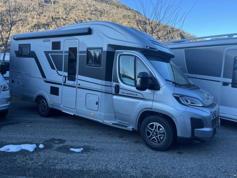 Adria Matrix Supreme 670 DC