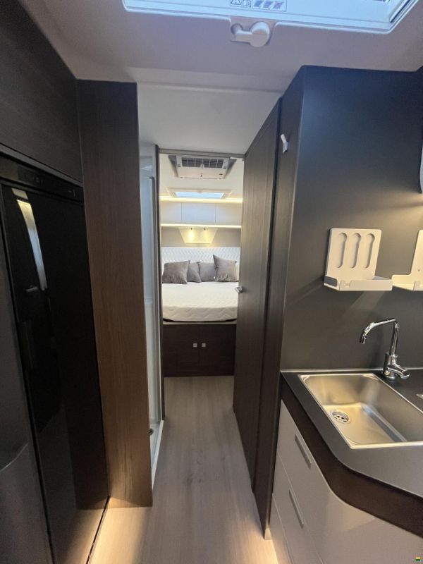 Adria Matrix Supreme 670 DC