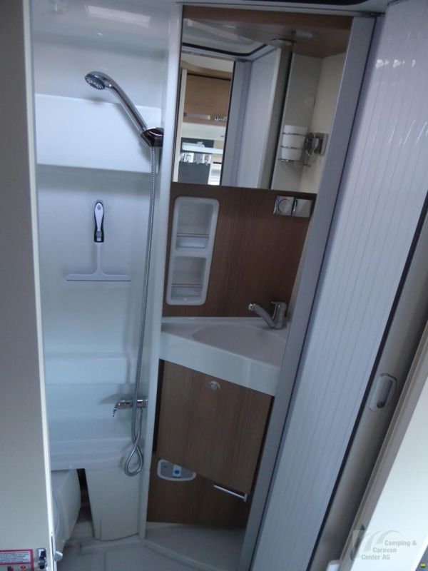 Malibu Van comfort 640 LE GT skyview