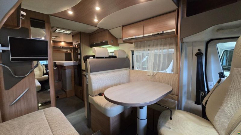 Knaus Sky Wave 700 MEG / Celebration