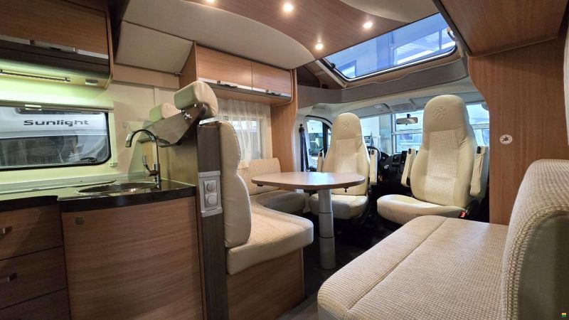 Knaus Sky Wave 700 MEG / Celebration