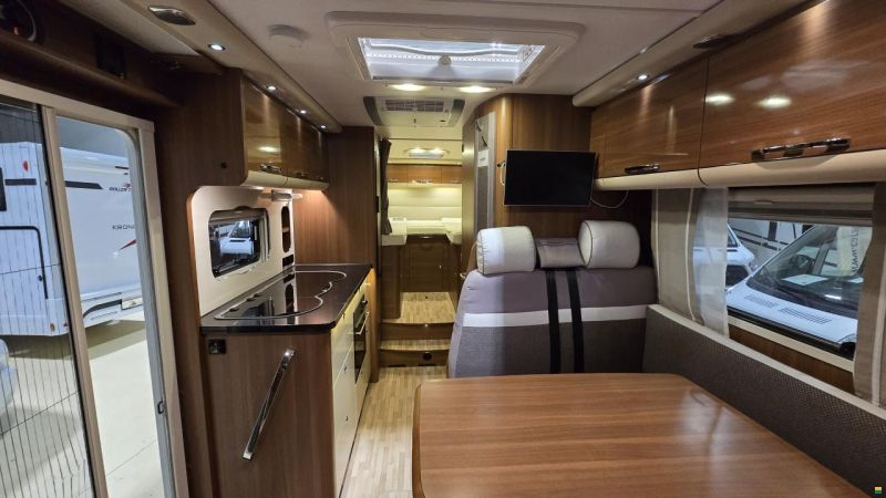 LMC Cruiser ComfortLine T 681