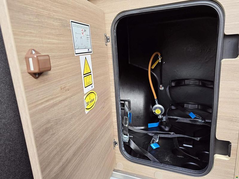 Carado CVE 540 2.2 HUBDACH AUTOMAT MJ