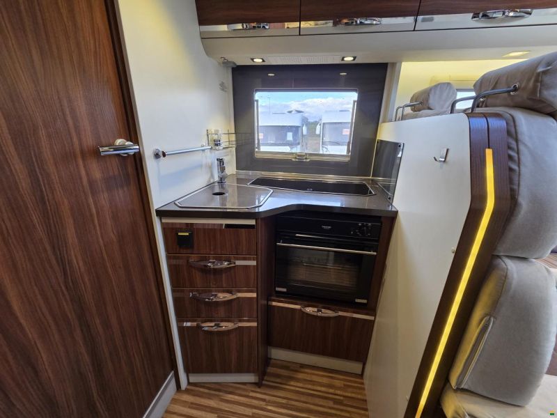 Adria Coral Supreme S 670 SL