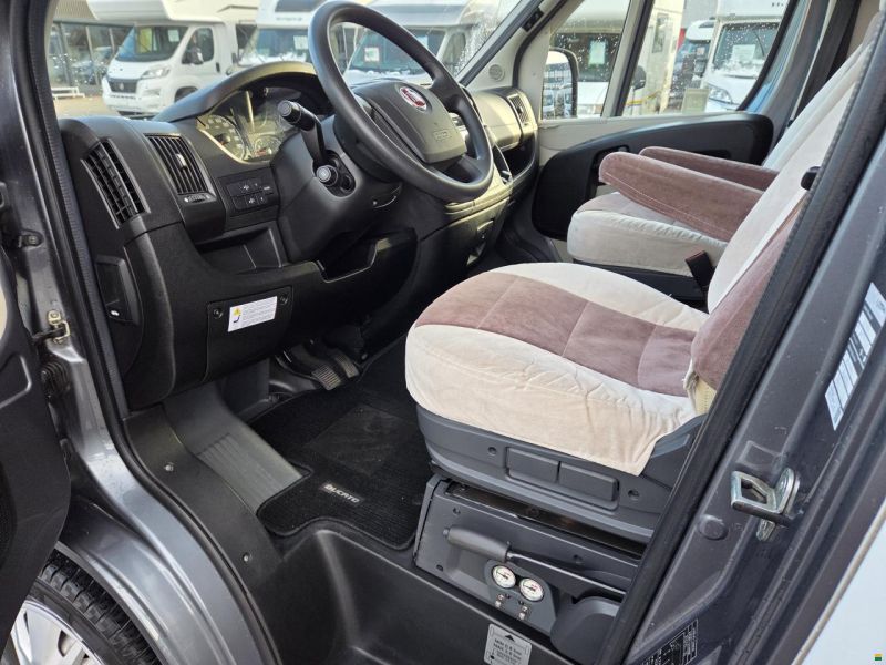 Adria Coral Supreme S 670 SL