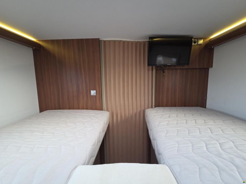 Adria Coral Supreme S 670 SL