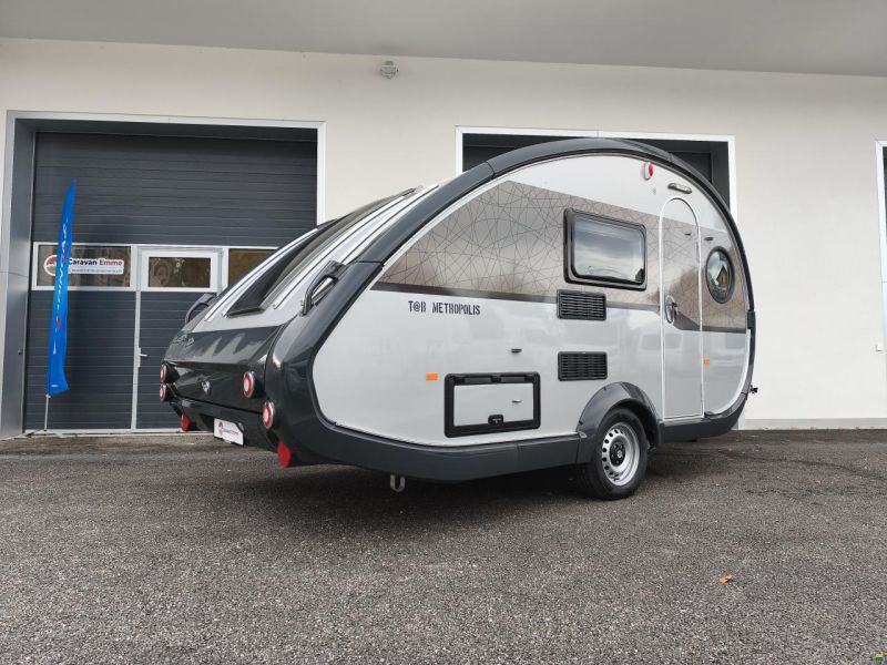 T@B 400td mit Küche, Sitzgruppe, WC, Mover!