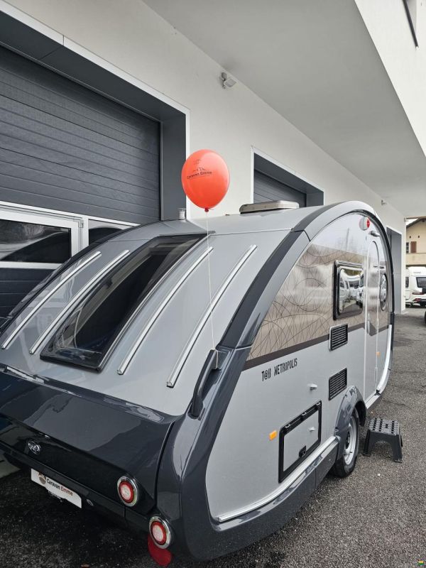 T@B 400td mit Küche, Sitzgruppe, WC, Mover!