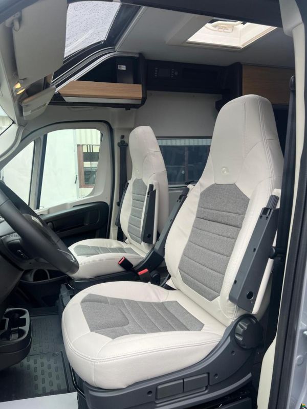 Adria Twin 60Y 640 SLB