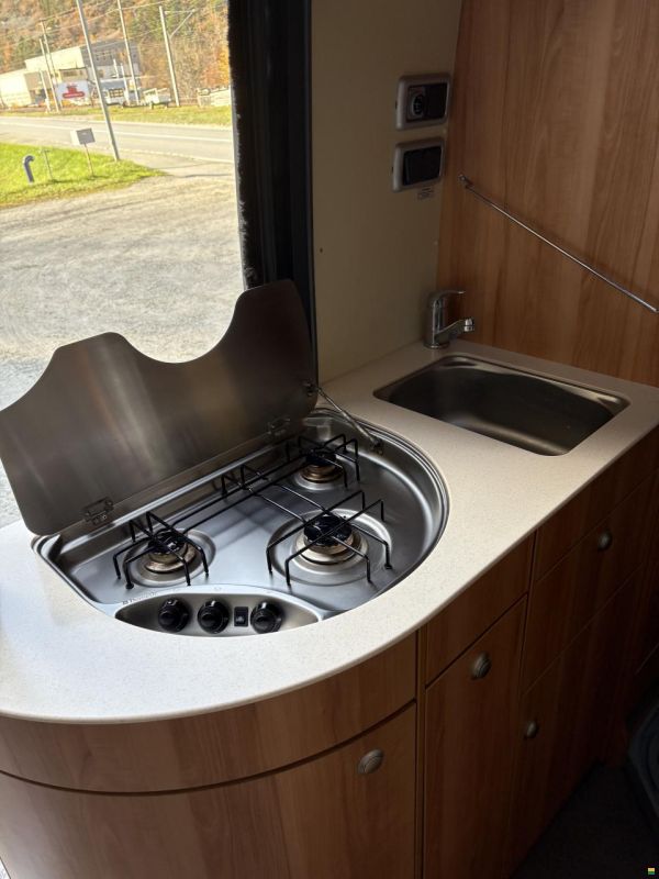 Pössl 2Win Vario Fiat Ducato 177 PS