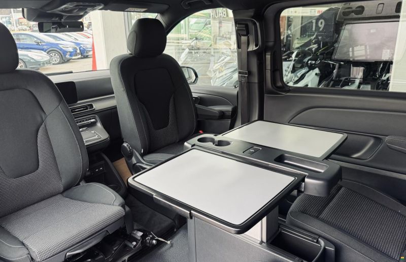 Pössl Vanstar V300 d lang AMG-Line 4matic