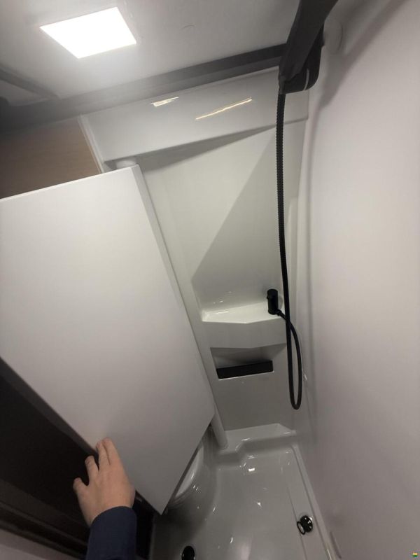 Adria Twin 60Y 640 SLB