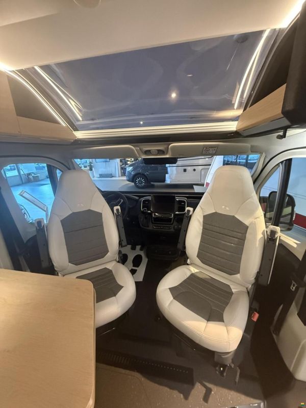 Adria Twin 60Y 640 SLB