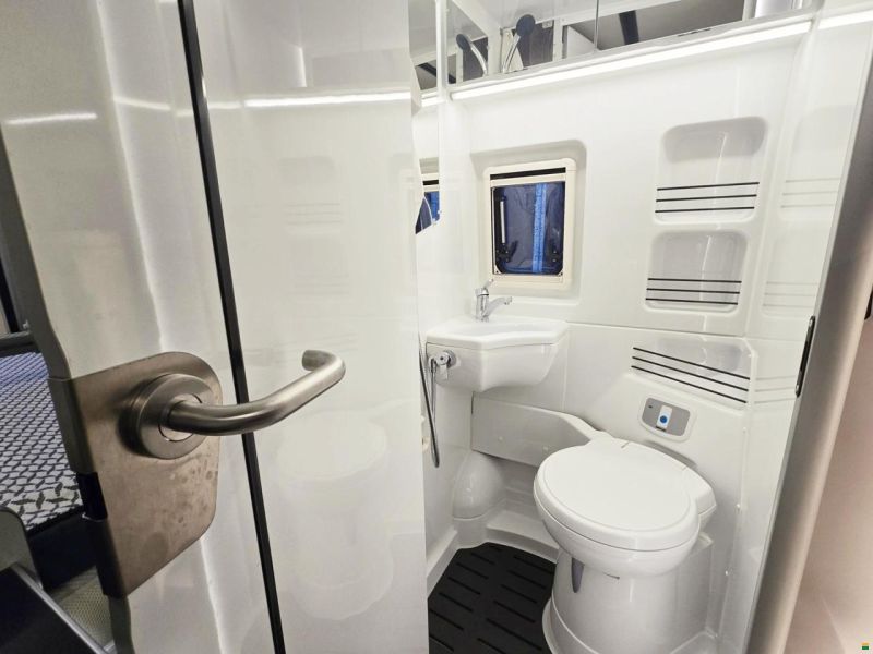 Westfalia COLUMBUS 540 D 9G-AUTOMAT 2.3 160MJ