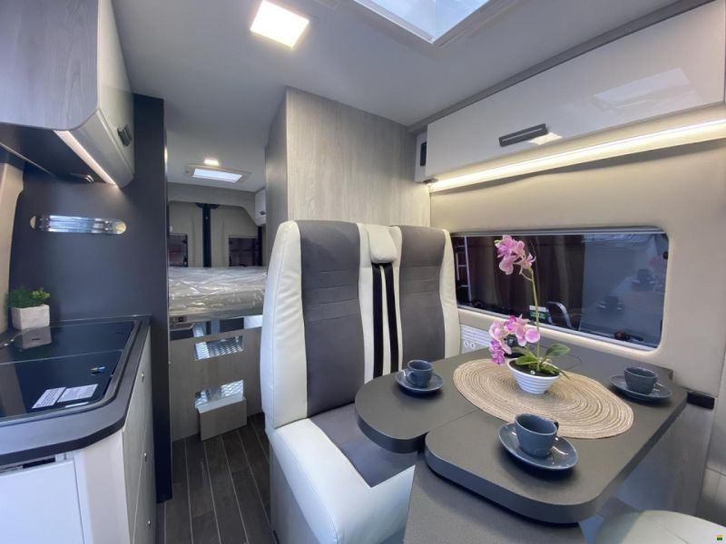 Roller Team Living DUO XL Sport, Fiat 140PS Automat