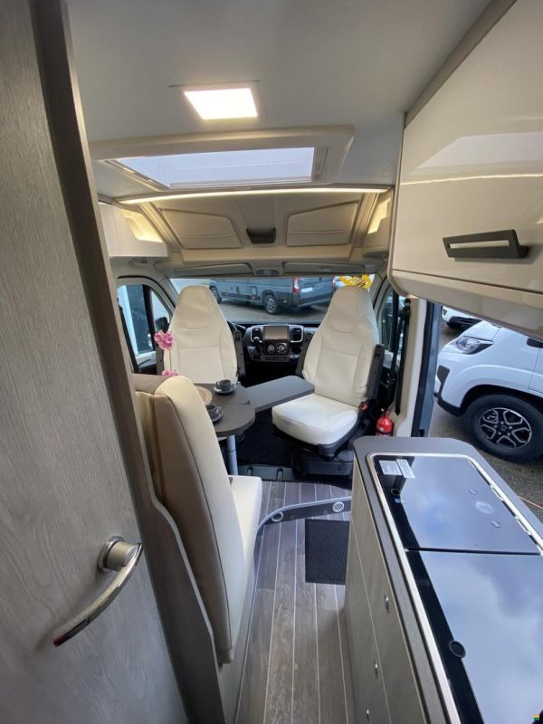 Roller Team Living DUO XL Sport, Fiat 140PS Automat