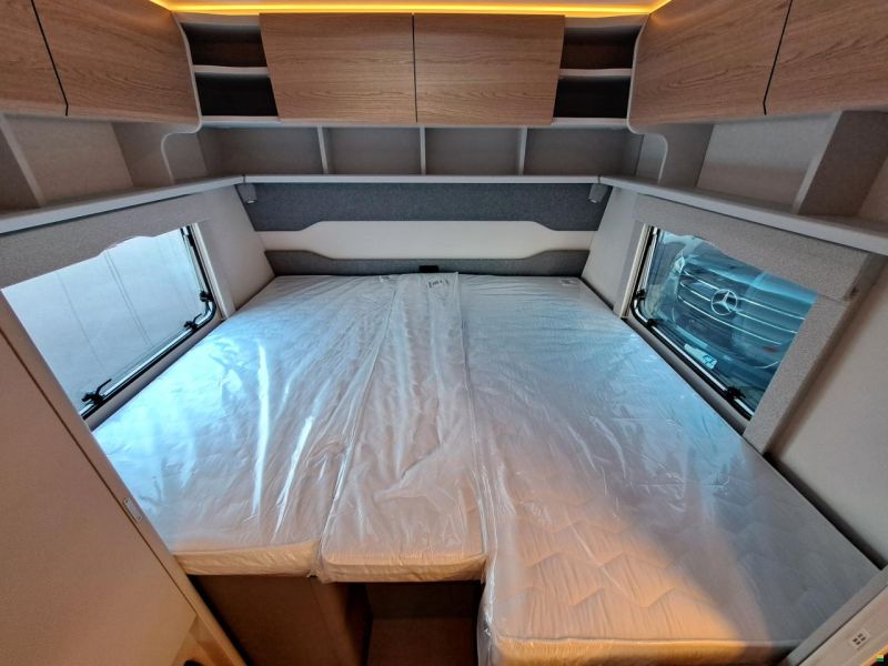 Bürstner Averso Plus 520 TL B66