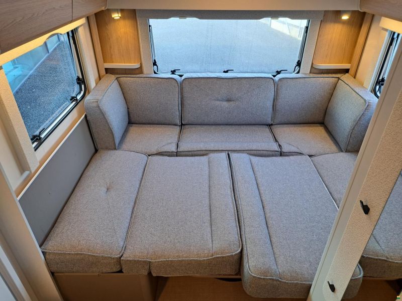 Bürstner Averso Plus 520 TL B66