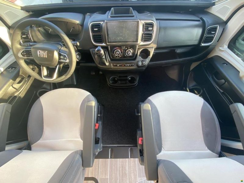 Roller Team Livingstone 2 Sport, Fiat 140PS Automat