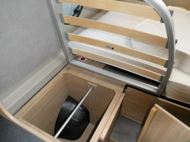 Pössl Trenta 640 aut. 9