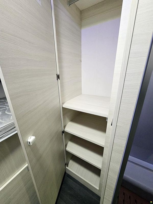 Challenger 380 GRAPHITE EDITION PREMIUM 2.0 AUTOMAT