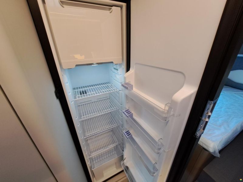 Bürstner Averso Plus 520 TL B66