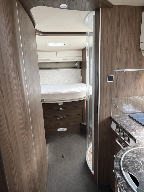 Hymer B708SL