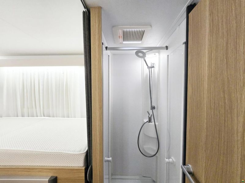 Adria Coral 650 DL AXESS 2.2 HDI