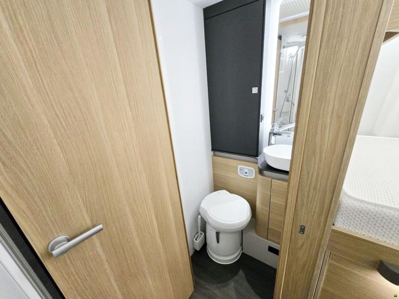 Adria Coral 650 DL AXESS 2.2 HDI