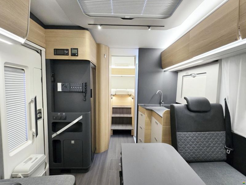 Adria Coral 650 DL AXESS 2.2 HDI