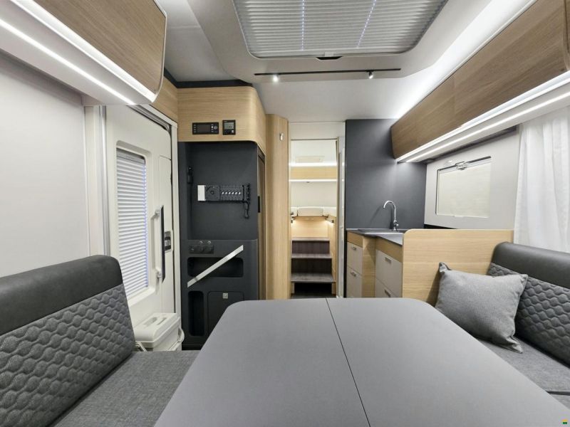 Adria Coral 650 DL AXESS 2.2 HDI