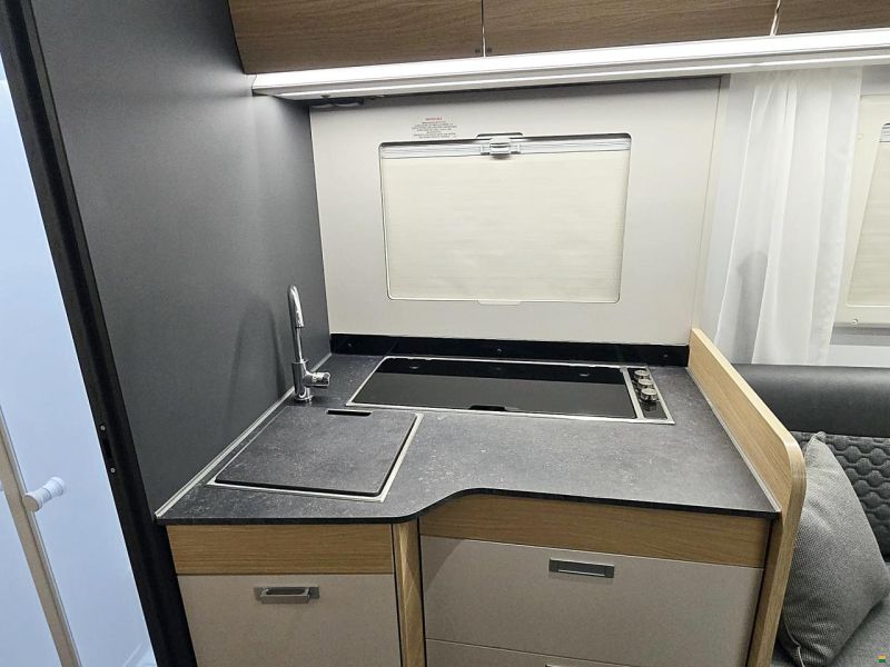 Adria Coral 650 DL AXESS 2.2 HDI