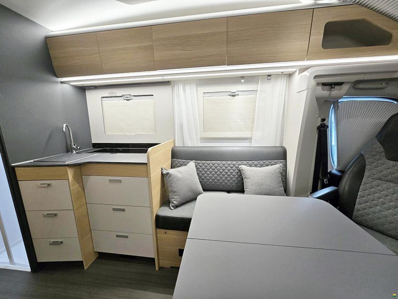 Adria Coral 650 DL AXESS 2.2 HDI