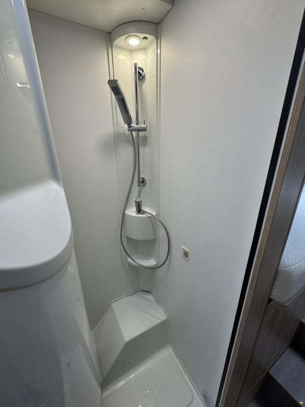 Adria Compact Plus DL