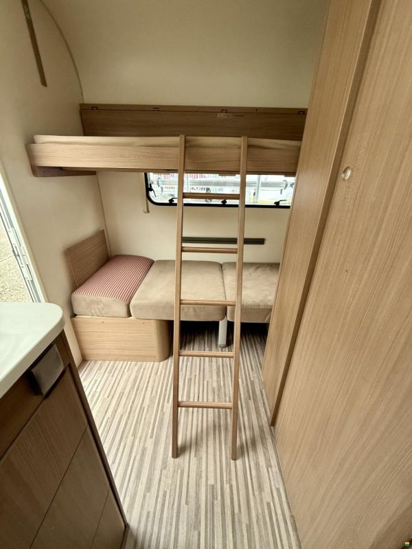 Adria Aviva Lite 370DD