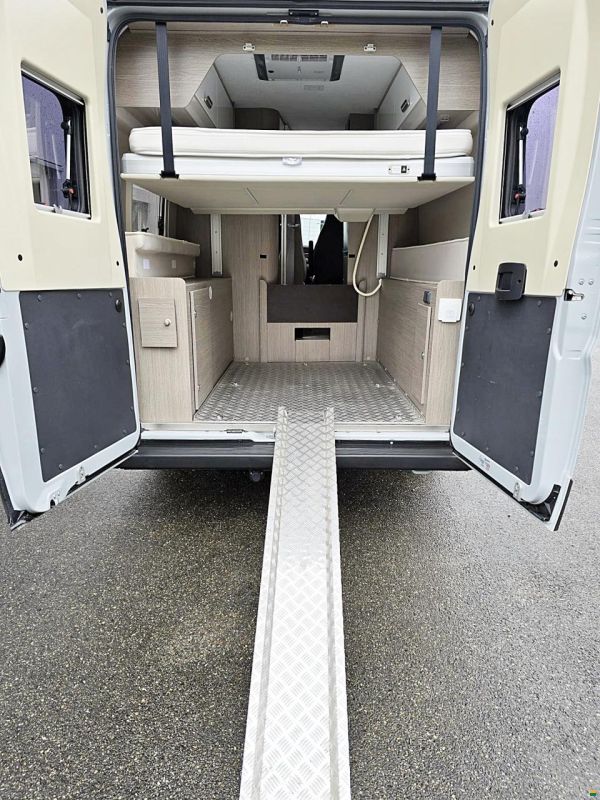 Chausson V 690 PREMIUM ROAD LINE 2.3 9G-AUTOMATIK