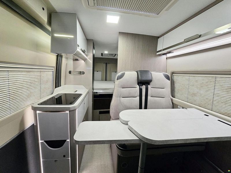 Chausson V 690 PREMIUM ROAD LINE 2.3 9G-AUTOMATIK