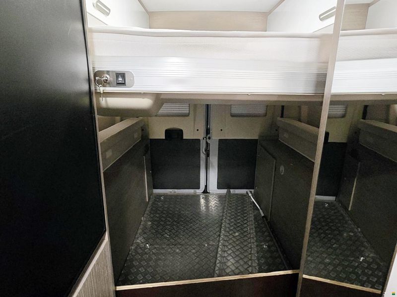 Chausson V 690 PREMIUM ROAD LINE 2.3 9G-AUTOMATIK